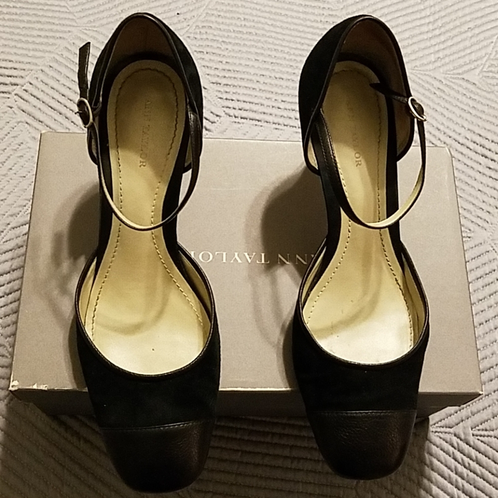 ANN TAYLOR Heels used